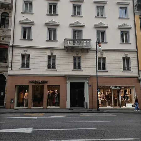 Daire House11